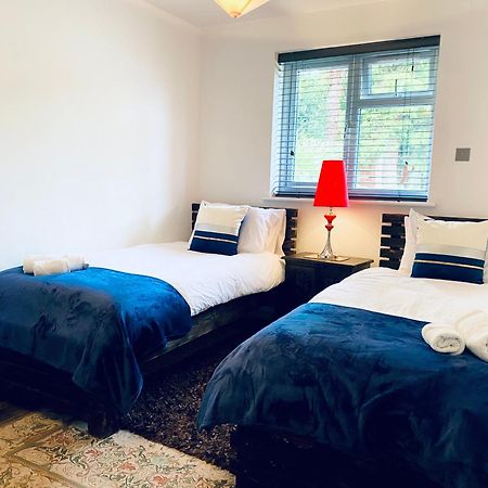 5 Bedroom Bungalow Ascot Racecourse Εξωτερικό φωτογραφία