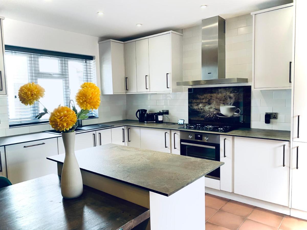 5 Bedroom Bungalow Ascot Racecourse Εξωτερικό φωτογραφία